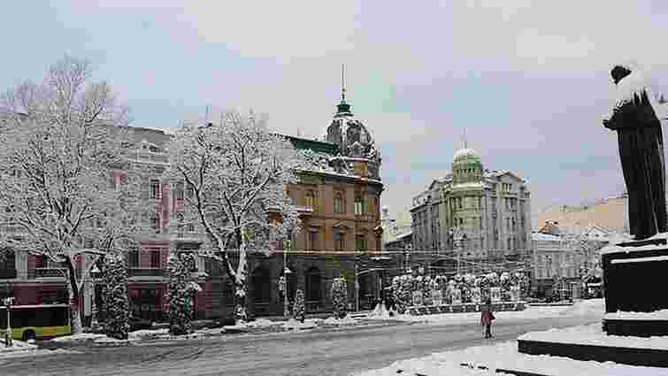 У понеділок в Україну повернуться холоди, а на заході продовжаться снігопади