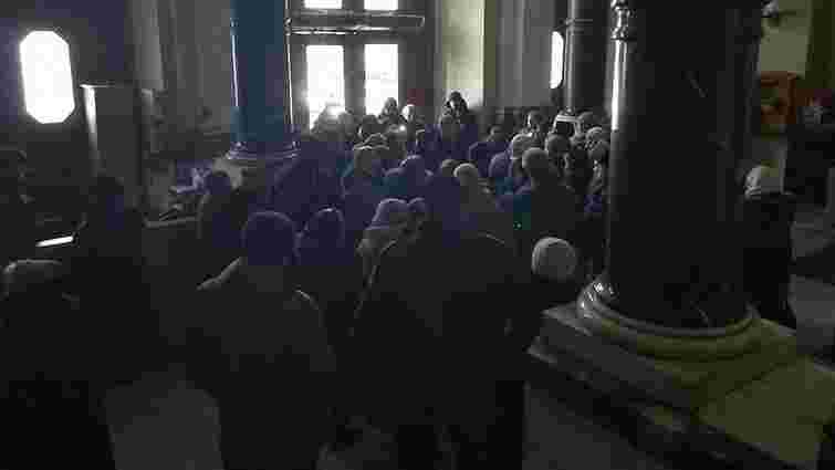 Прихожани згорілої у Львові церкви УПЦ МП вимагали розслідування в ЛОДА і мерії