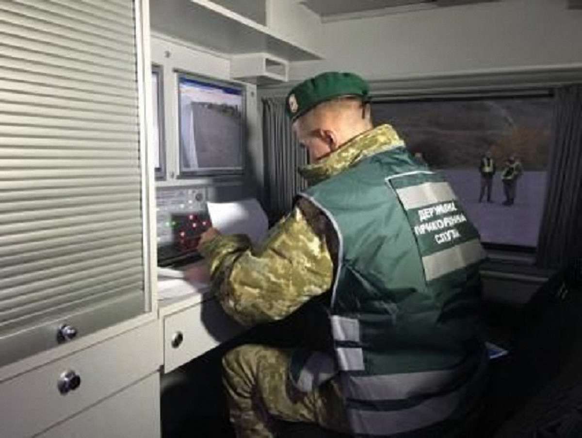 У Держприкордонслужбі розповіли про механізм для заборони виїзду неплатників аліментів за кордон