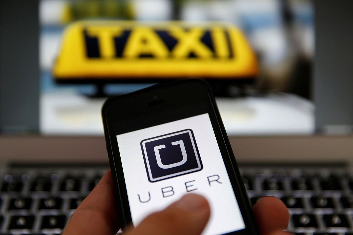 Uber запропонував українцям викликати таксі по телефону