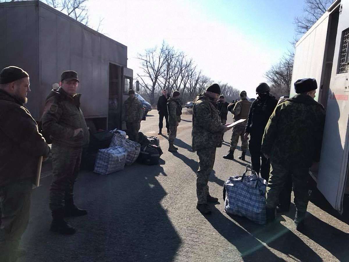 Бойовики «ДНР» передали на підконтрольну урядові України територію 20 в'язнів