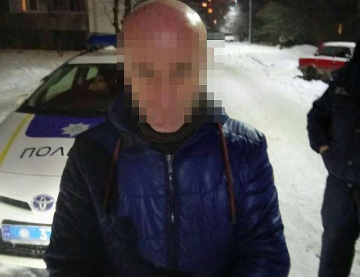 У Львові патрульні затримали підозрюваних у квартирній крадіжці іноземців
