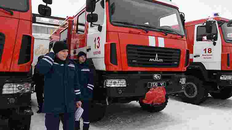 Львівські рятувальники отримали п’ять нових пожежних машин