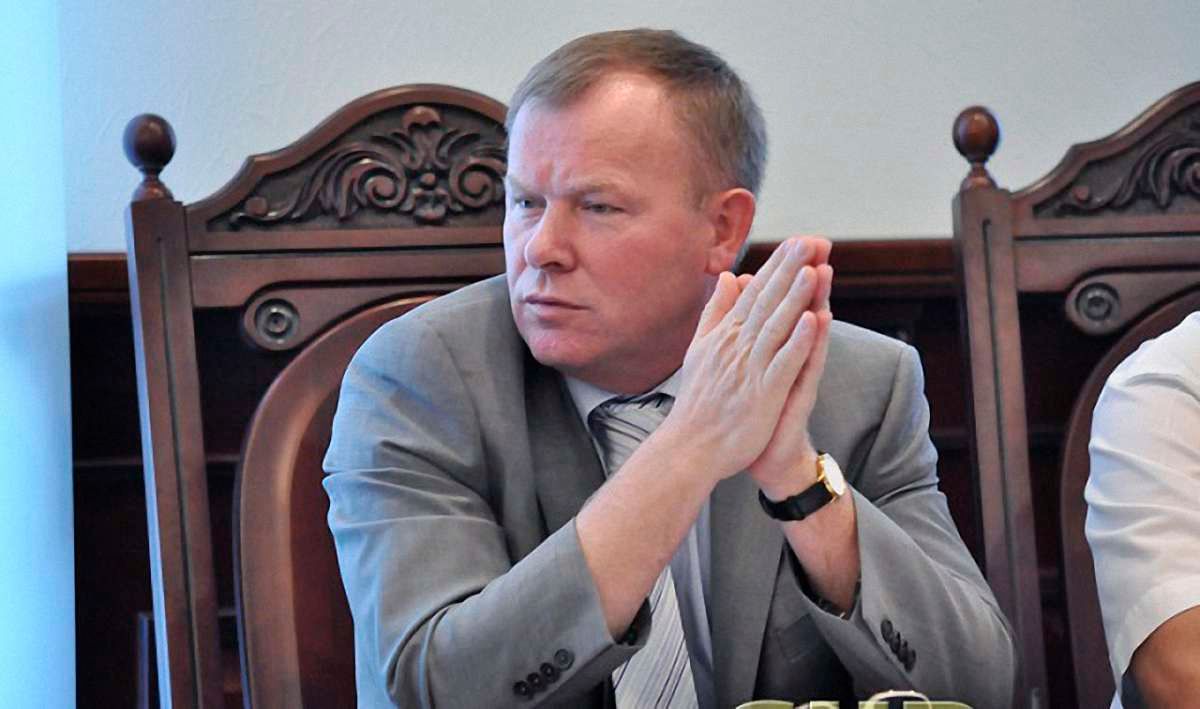 Заступника голови Закарпатської ОДА не люстрували через відсутність запису в трудовій книжці