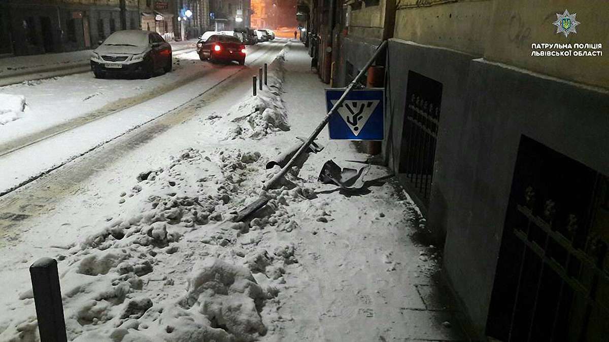 Вночі у Львові нетверезий водій отримав вісім протоколів за чотири ДТП