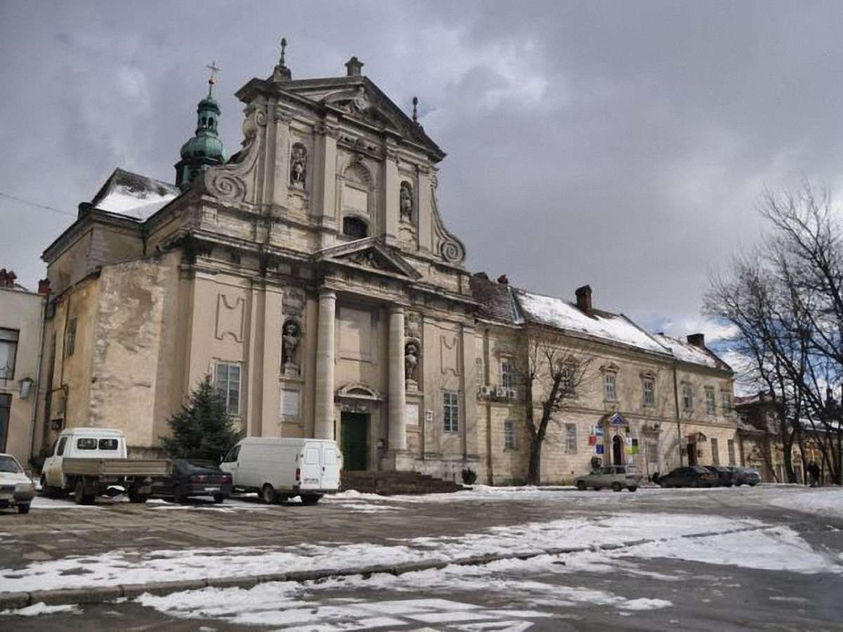 На Стрітення чотири церкви Львова відзначають храмове свято