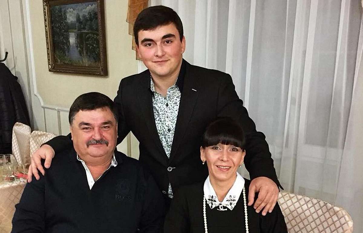 Поліція затримала підозрюваних у вбивстві родини кума Януковича