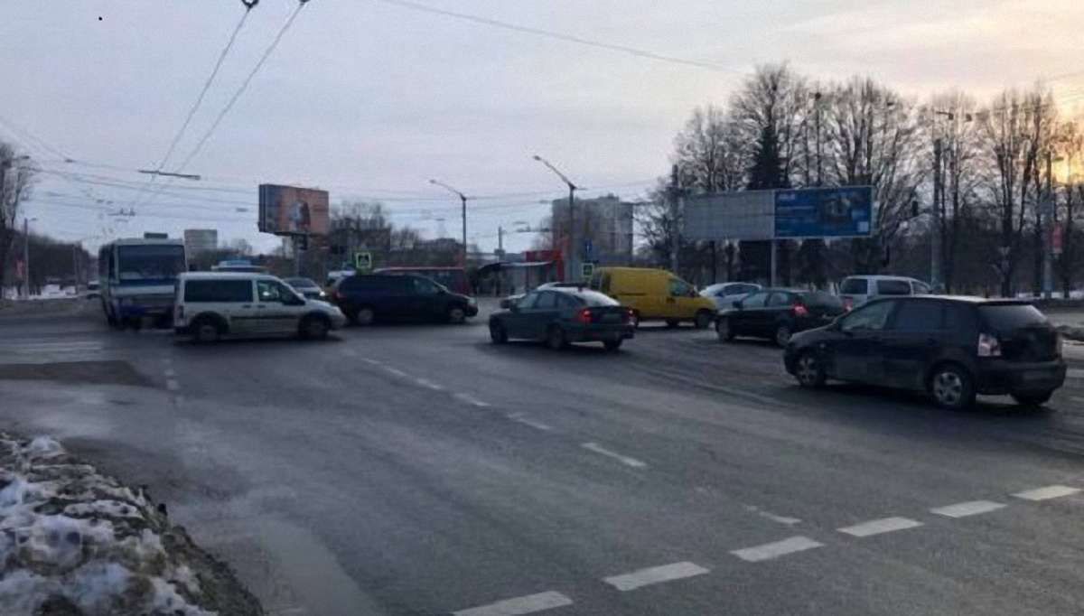 Через аварію на високовольтній лінії знеструмлено частину Львова