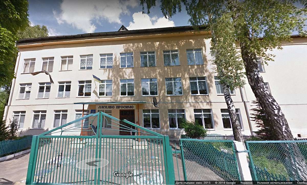 Одну з львівських шкіл обладнають даховою сонячною електростанцією
