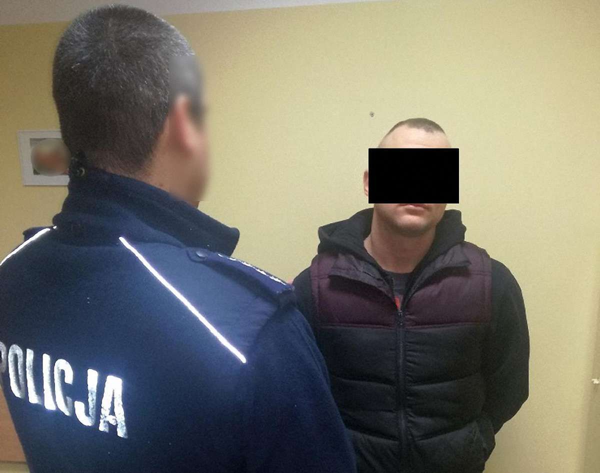 У варшавському автобусі поляк побив двох українців через їх національність