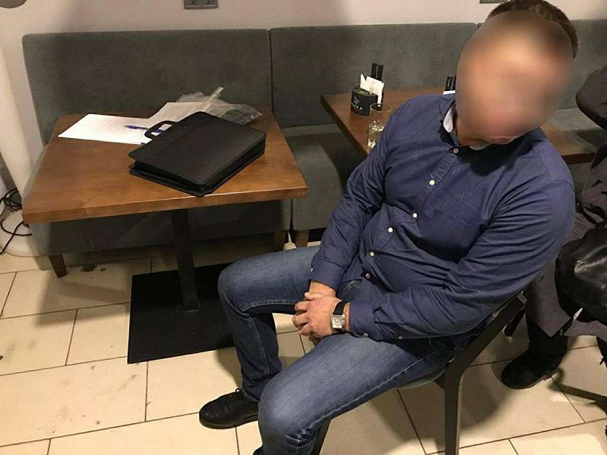 Директора держпідприємства «Агроспецсервіс» затримали під час отримання хабара