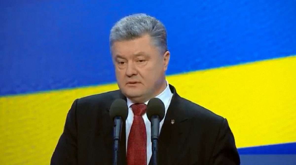 Порошенко заявив, що літав на Мальдиви під своїм прізвищем та власним коштом