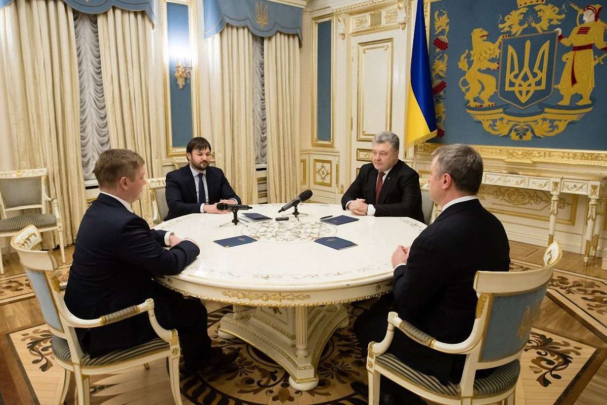 Президент привітав Україну з історичною перемогою у Стокгольмському арбітражі