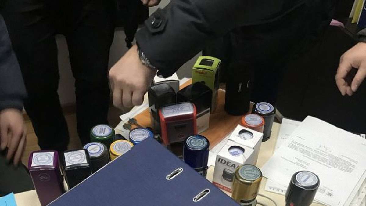 У Львові викрили конвертаційний центр з обігом у ₴45 млн