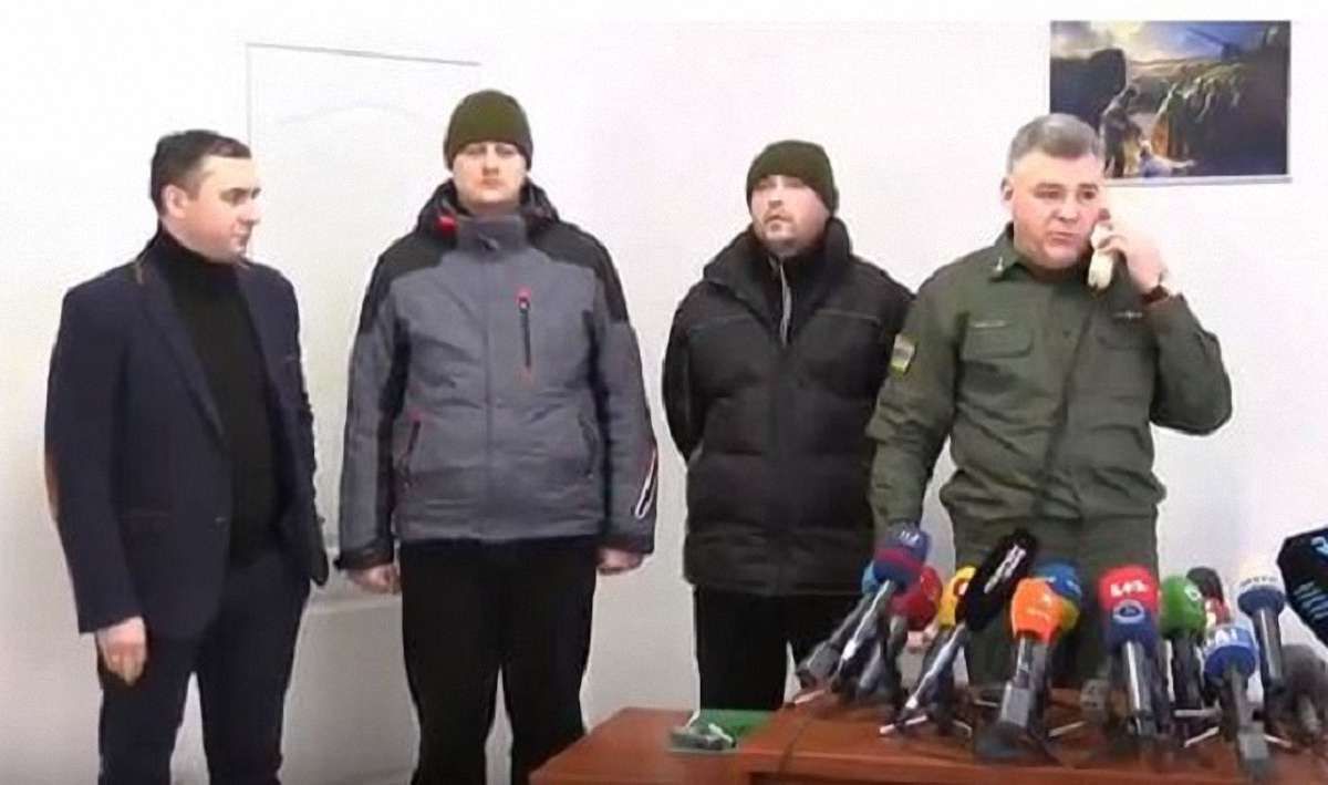 Росія повернула викрадених у жовтні 2017 року двох українських прикордонників