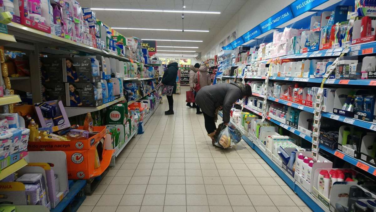 Стали відомі збитки  «човників» від нових митних правил на кордоні