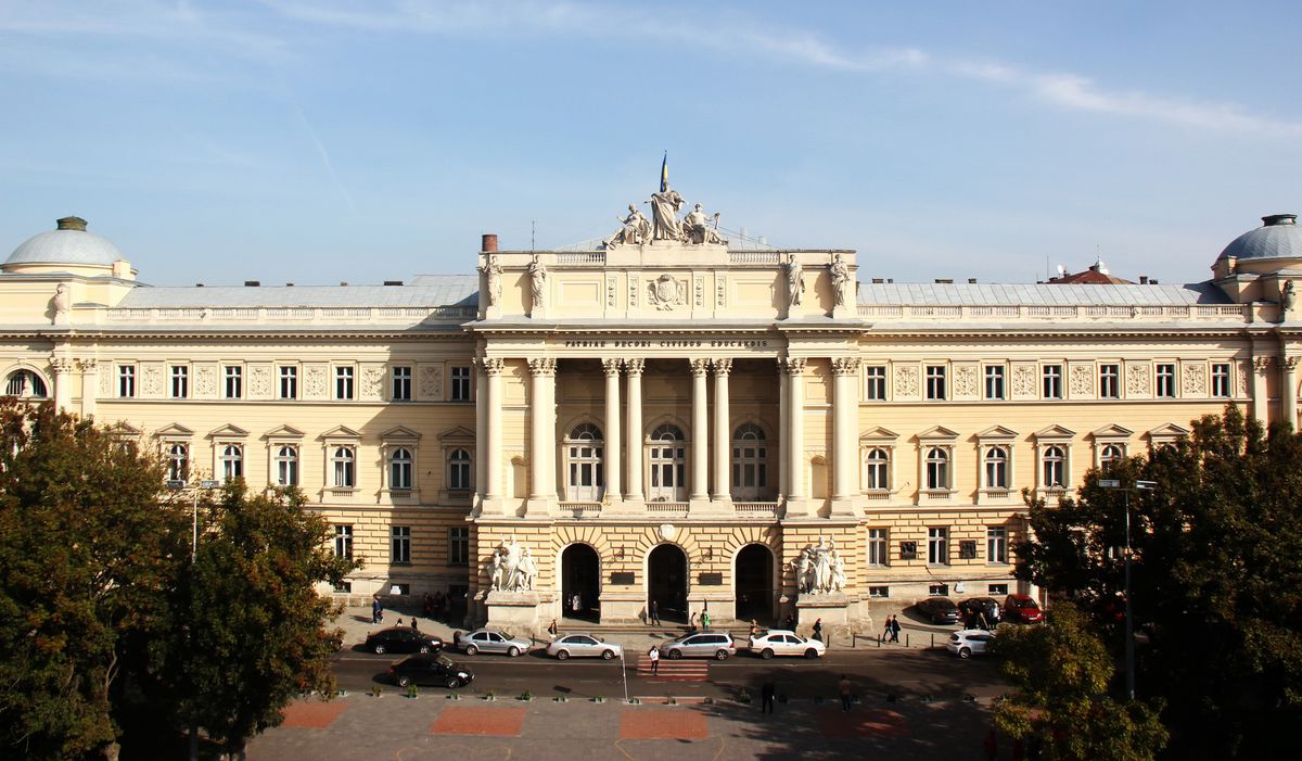 Найбільші львівські університети зупинили навчання через газову кризу