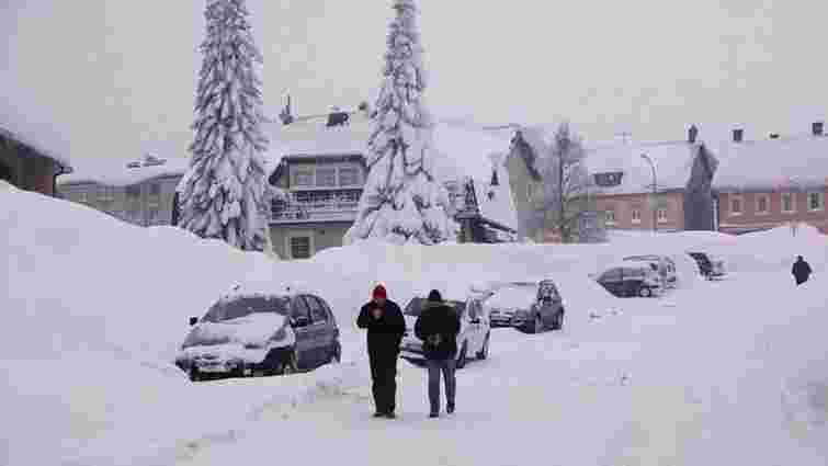 У Європі через сильні снігопади та морози загинули понад 60 осіб