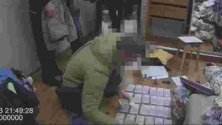 У Миколаївській області СБУ спіймала на хабарі двох поліцейських