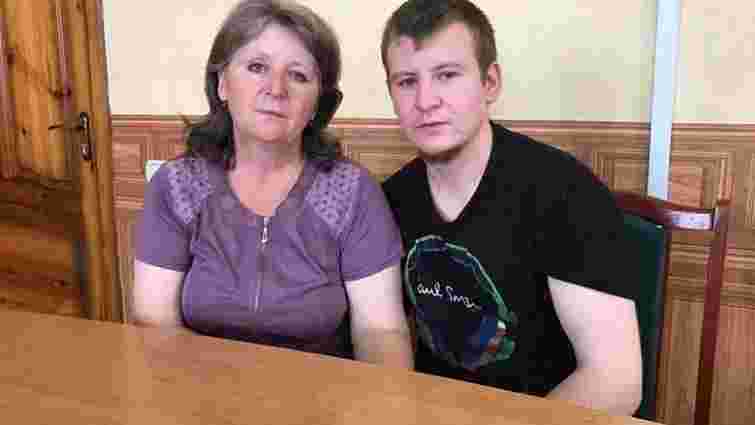 Мати засудженого в Україні військовослужбовця з РФ попросила допомоги у Путіна і Трампа