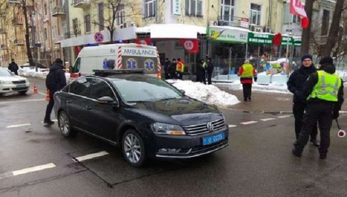 Кортеж Петра Порошенка збив пенсіонера в центрі Києва