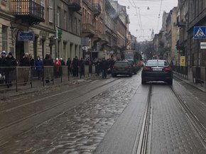 У Львові на пішохідному переході автомобіль збив 21-річного чоловіка