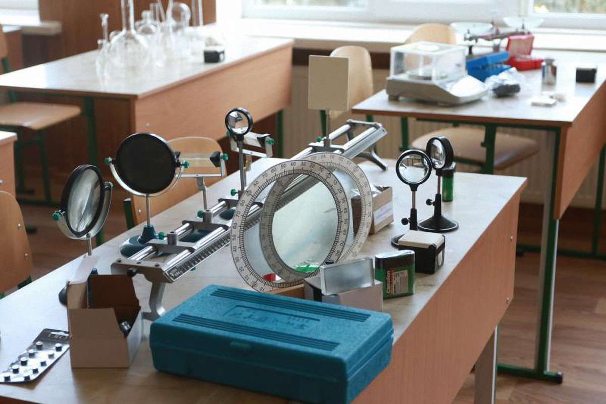 У Львові придбали обладнання для шкільних кабінетів фізики за ₴1,7 млн