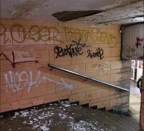 Орендаря зобов’язали провести ремонт у підземному переході на площі Митній