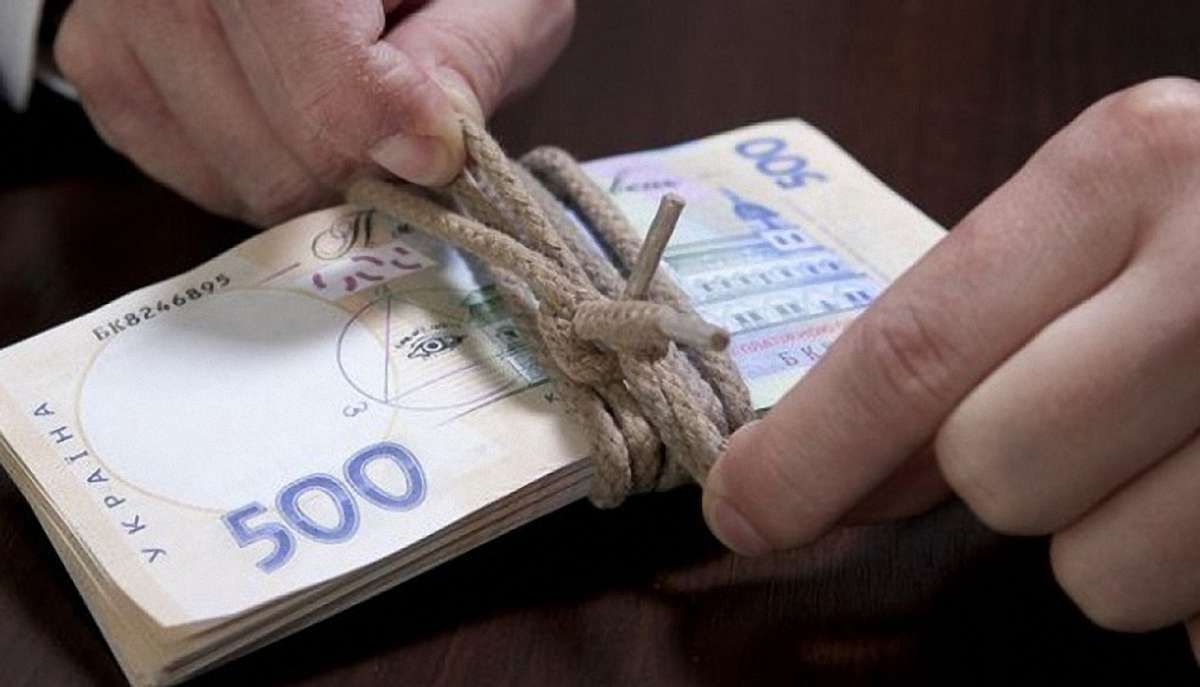 Топ-менеджера державного «Ощадбанку» викрили на розкраданні понад ₴16 млн