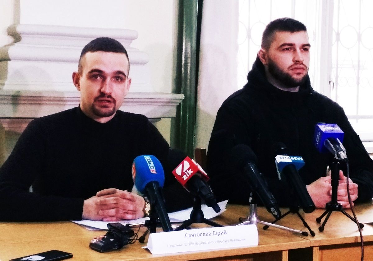 «Національні дружини» збираються патрулювати Меморіал орлят у Львові