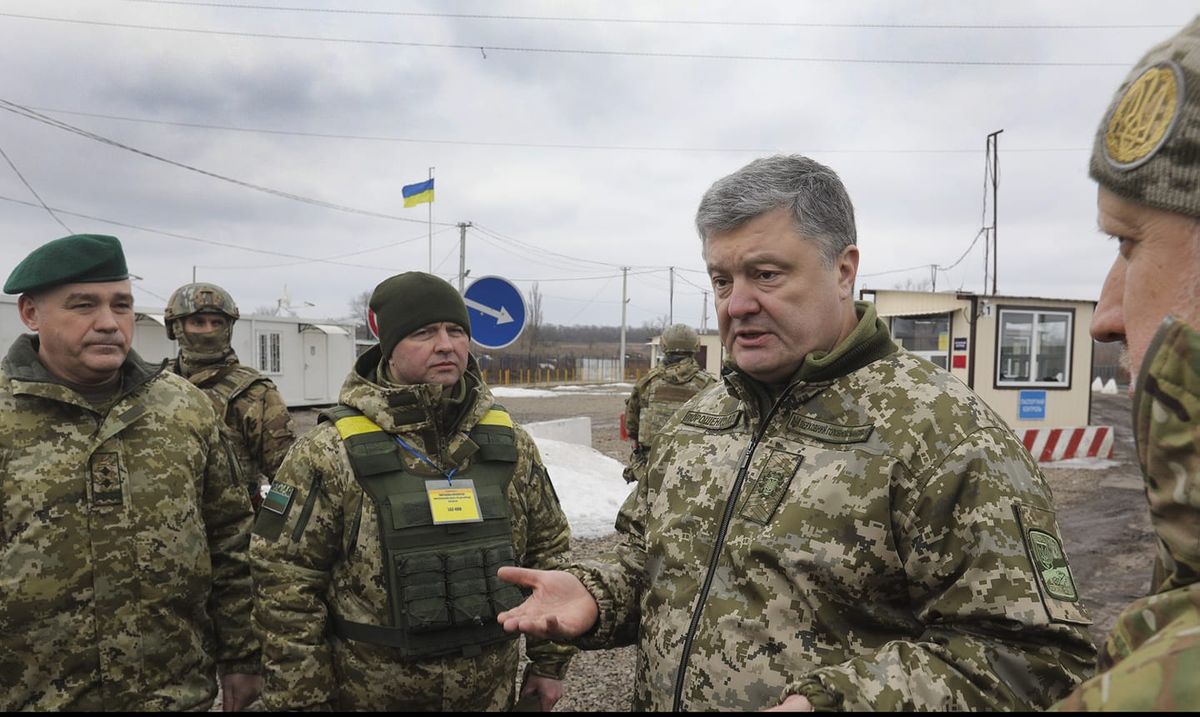 Порошенко відвідав звільнені села в районі АТО