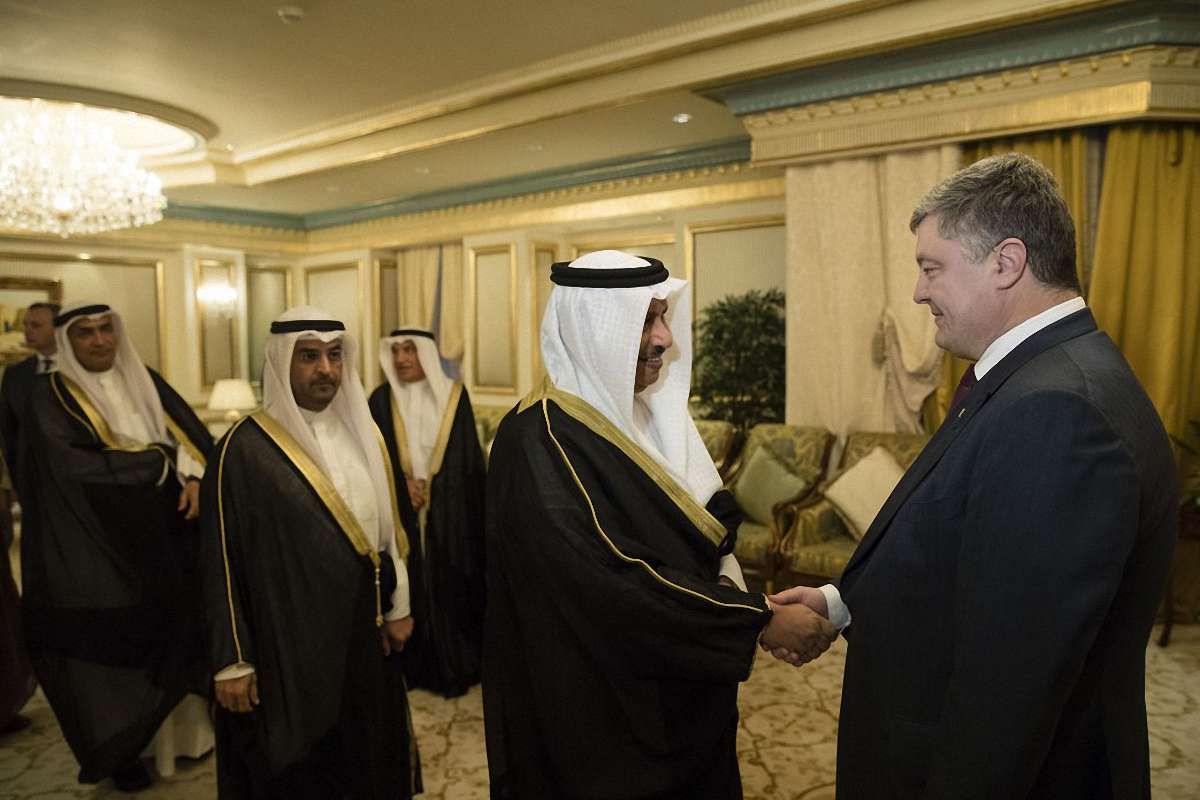 Порошенко запросив арабських бізнесменів Кувейту взяти участь у приватизації в Україні