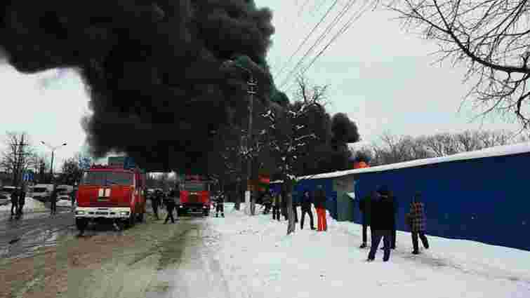 У Чернівцях сталася велика пожежа на одному з найбільших ринків України