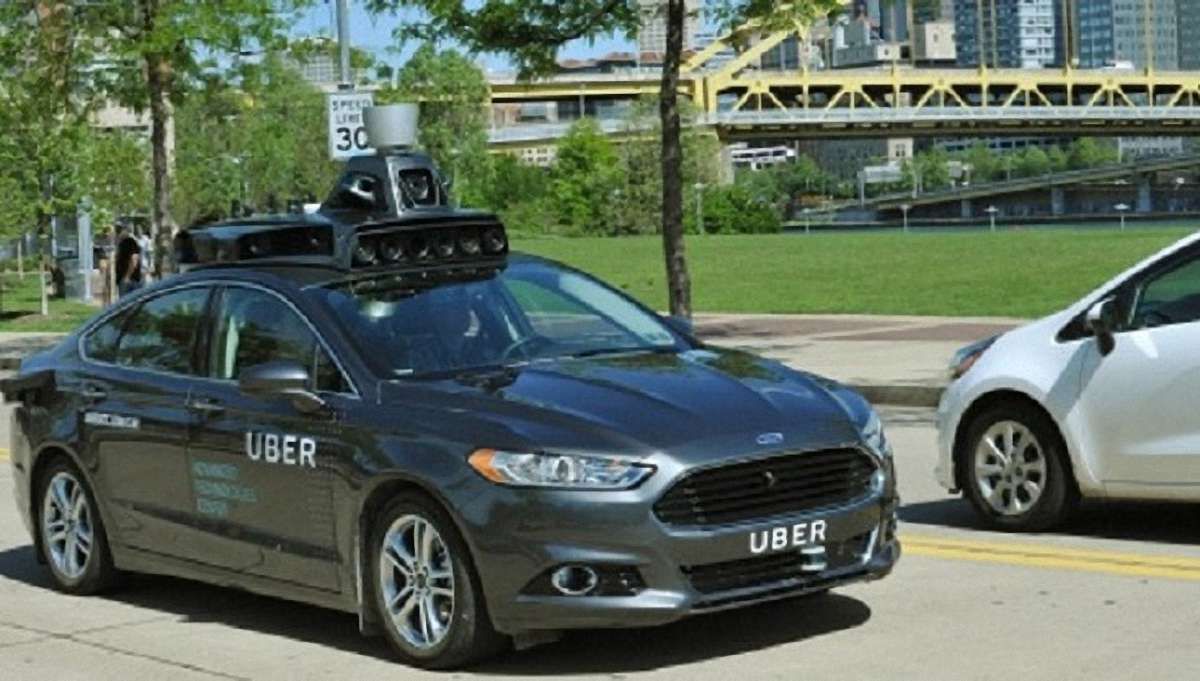 В США безпілотний автомобіль Uber уперше збив на смерть людину