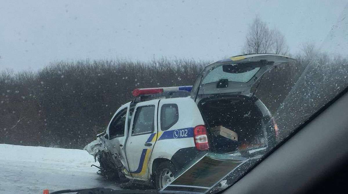 На Львівщині трапилась ДТП за участі авто поліції