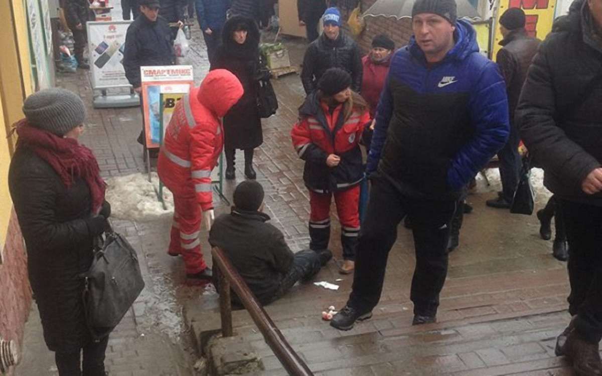 В українських ЗМІ з'явився фейк про напад польських радикалів на пенсіонера у Самборі