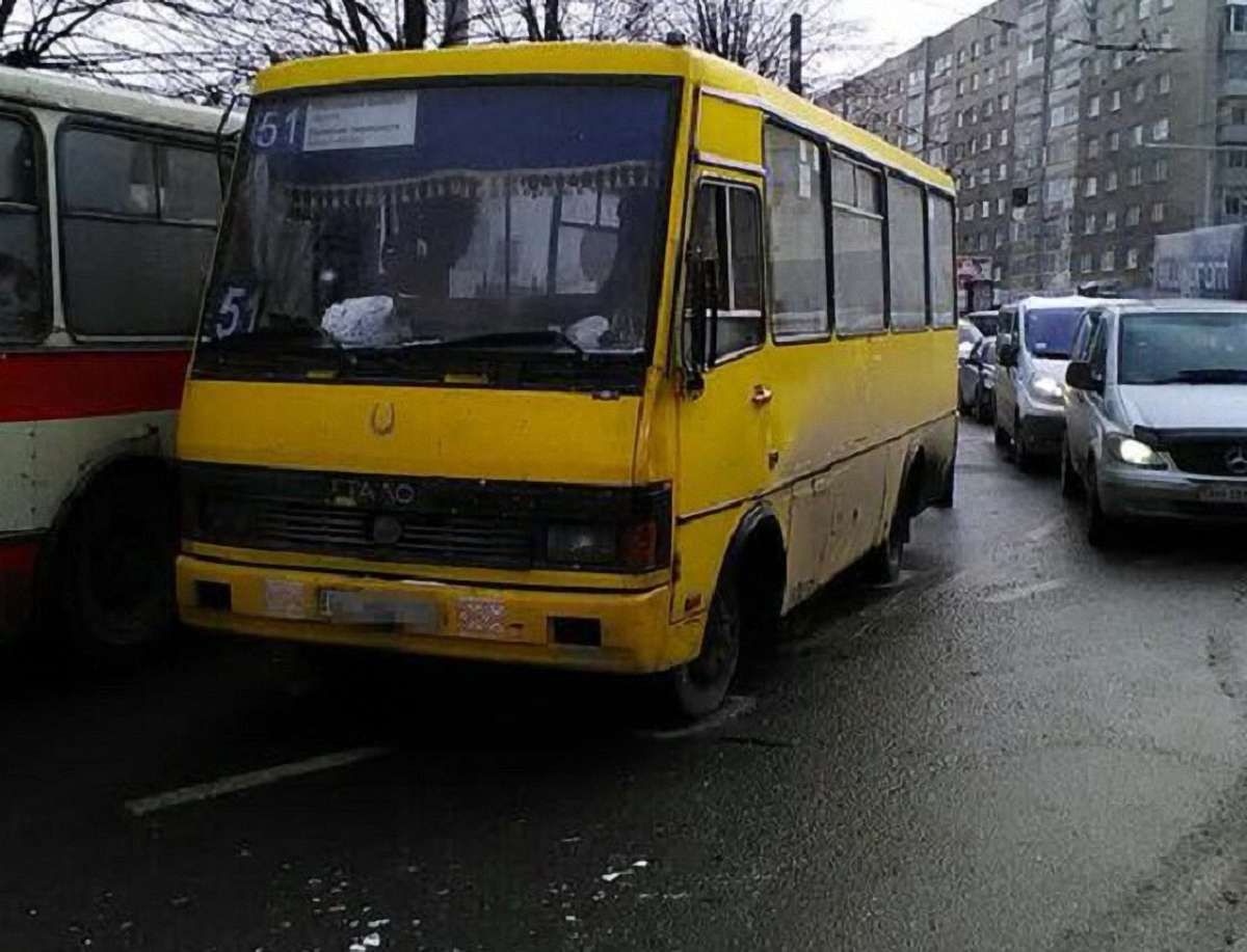 Львівська поліція зафіксувала з початку року майже 30 ДТП з вини водіїв маршруток