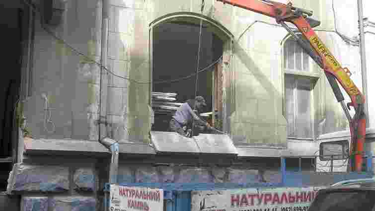 За руйнування фасадів і демонтаж вікон у Львові штрафуватимуть на ₴170 тис.