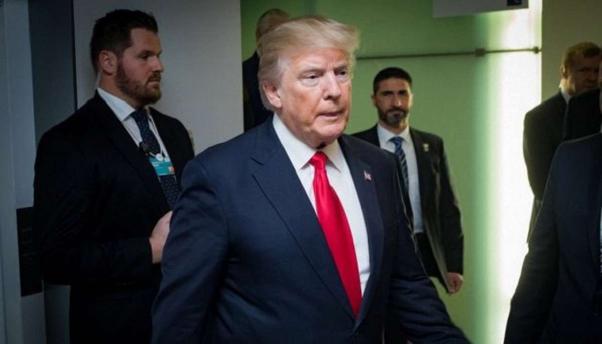 Рада з нацбезпеки США порадила Трампу вислати російських дипломатів