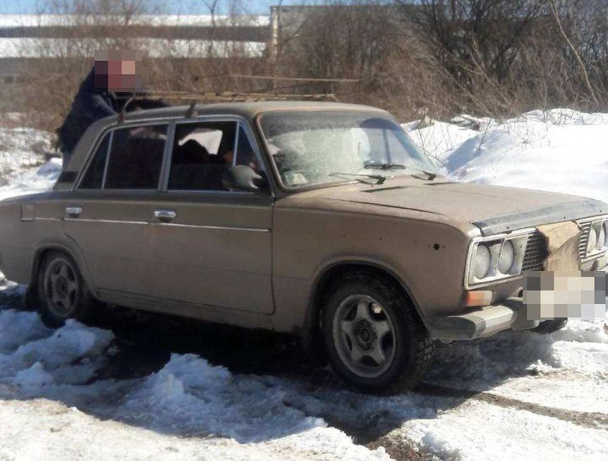 У Львові затримали чотирьох мешканців Закарпаття під час крадіжки залізничних рейок