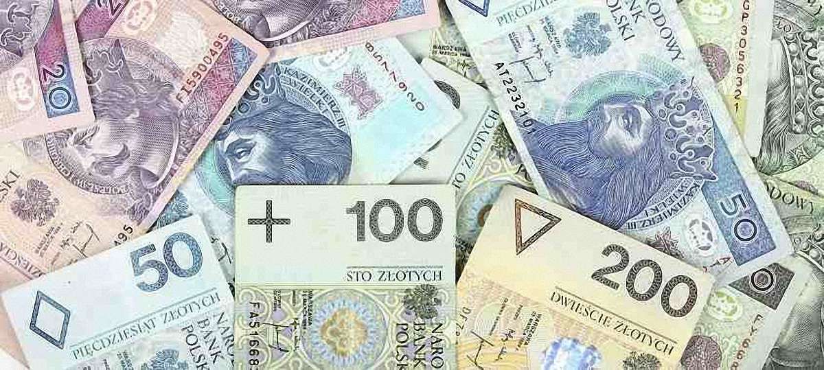У 2017 році заробітчани переказали з Польщі в Україну $3,8 млрд 
