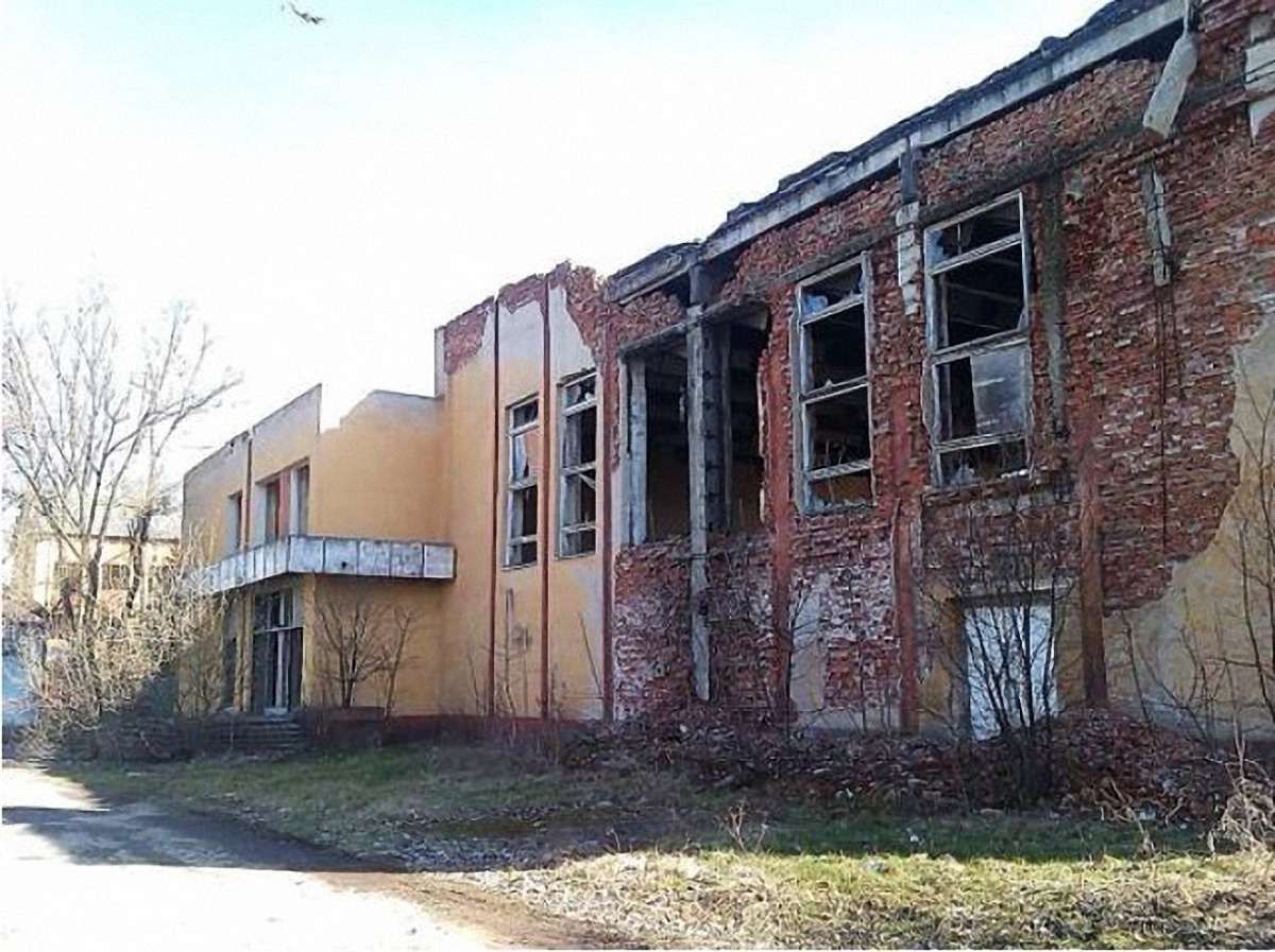 У закарпатському Берегові депутати проголосували за відновлення військової частини