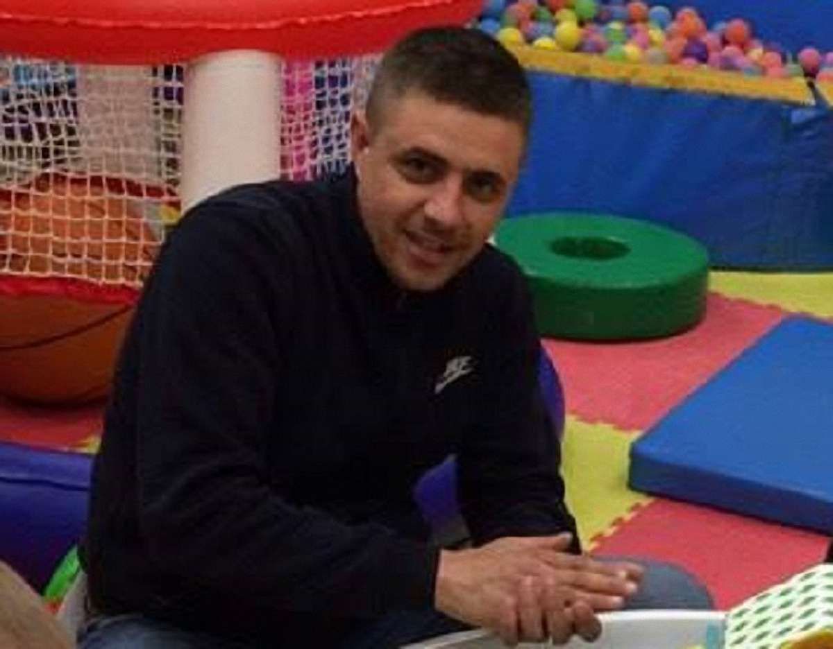 20-річний нападник двічі вдарив сокирою депутата Буської міськради
