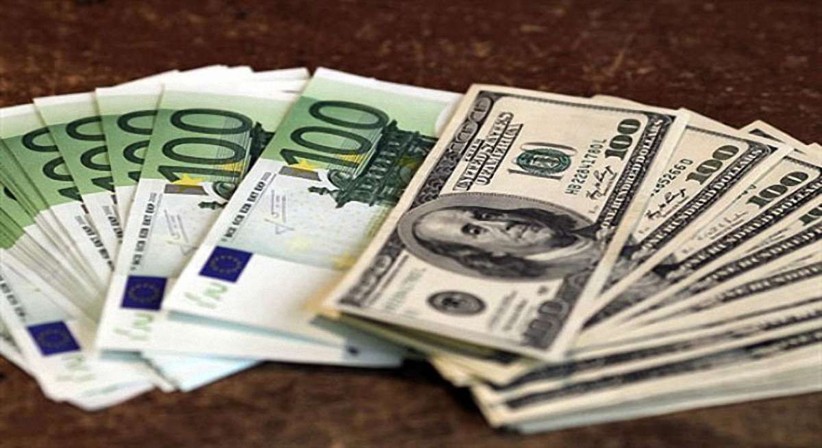 НБУ пом'якшив валютні обмеження для банків