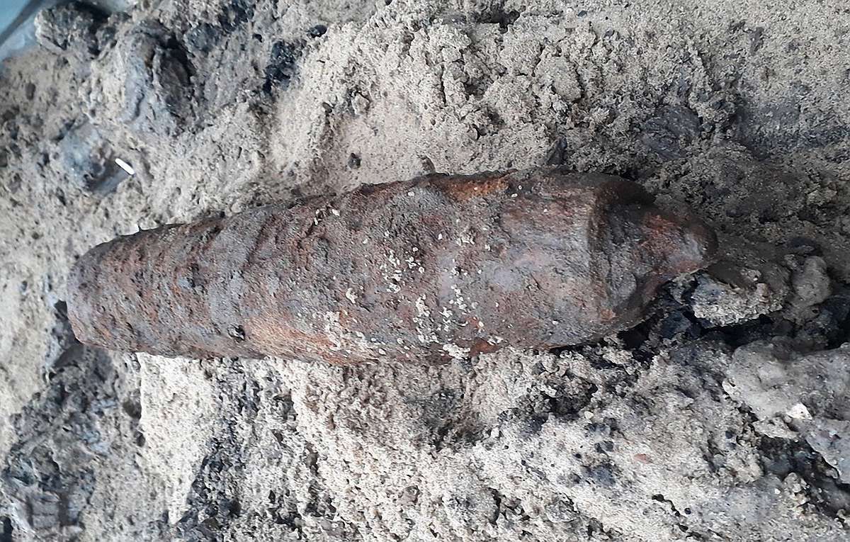 У Львові в підвалі будинку виявили артилерійський снаряд