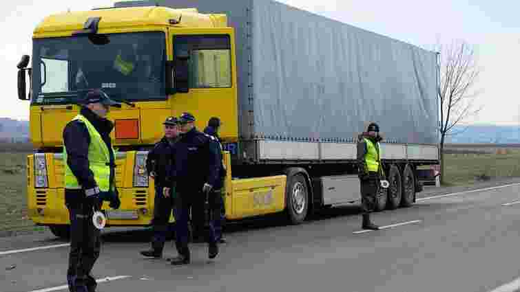 У черзі на польському кордоні на смерть збили водія української вантажівки