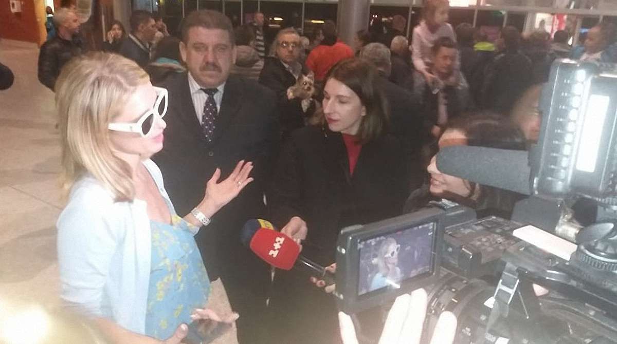До Львова прилетіла американська світська діва Періс Хілтон