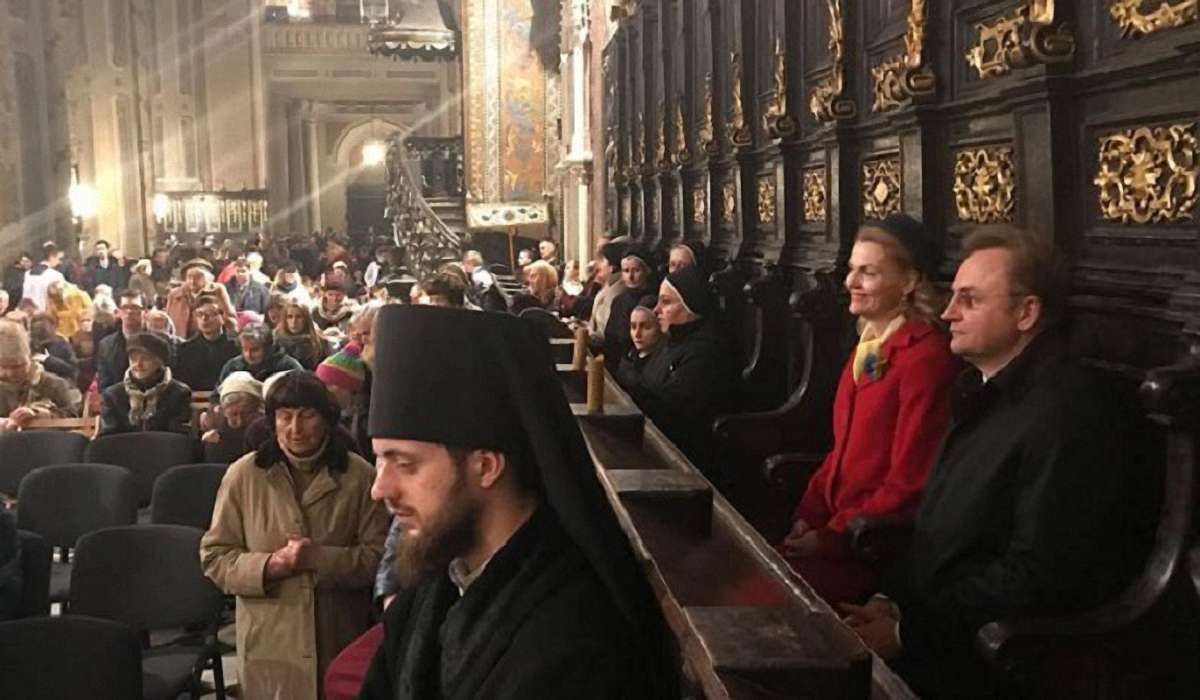 Мер Львова привітав римо-католицьку громаду міста з Воскресінням Христовим 