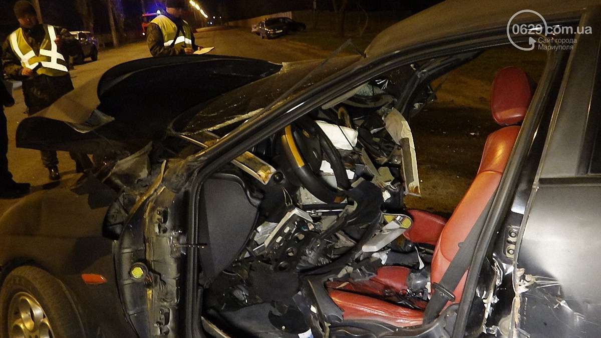 У Маріуполі троє людей загинули в результаті зіткнення двох легковиків
