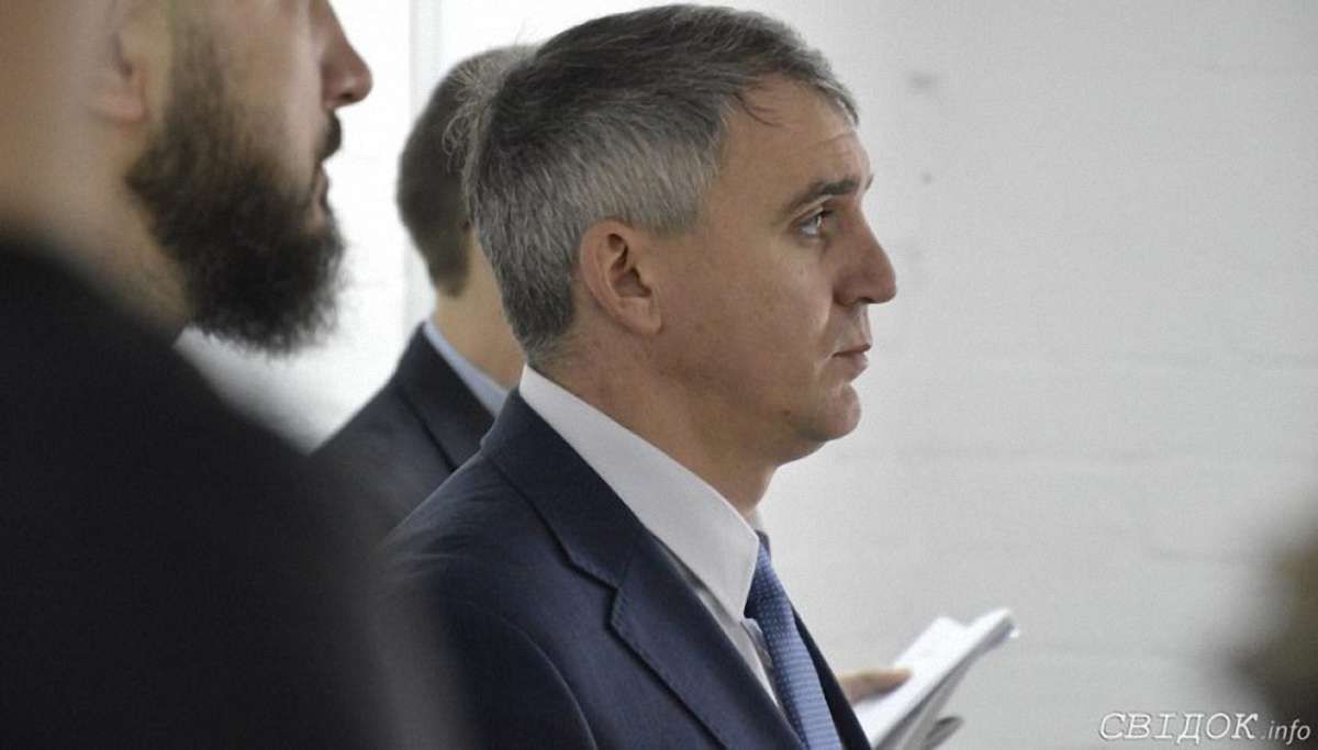 У Миколаєві суд постановив негайно повернути на посаду міського голову 